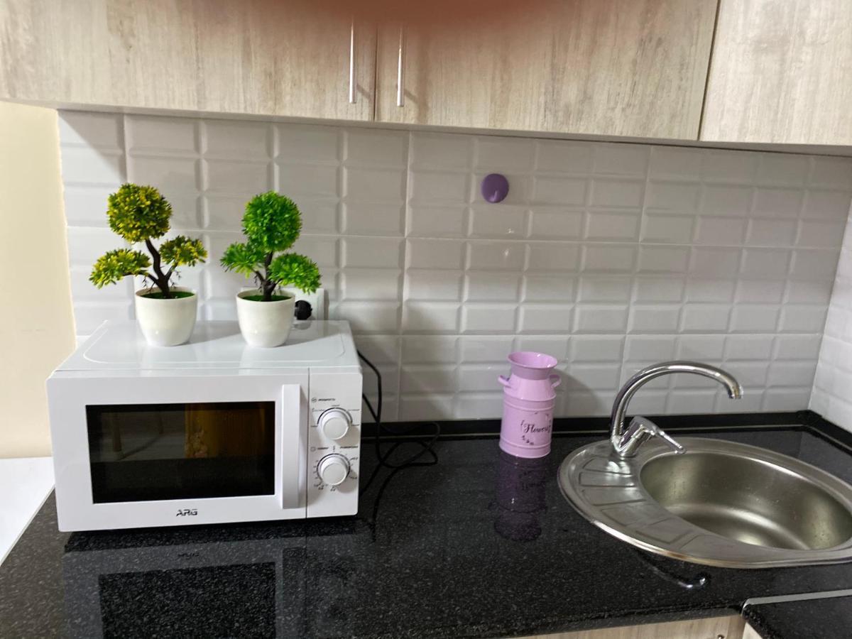 Appartamento Оригинальная 1 Ком Квартира В Сердце Алматы Esterno foto
